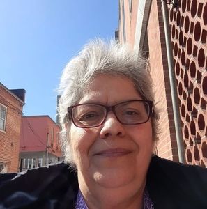 Meet your Posher, Brenda